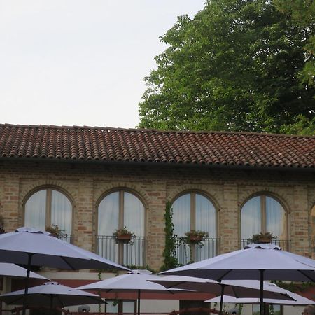 Monticello d'Alba Foresteria Ristorante Conti Roero المظهر الخارجي الصورة
