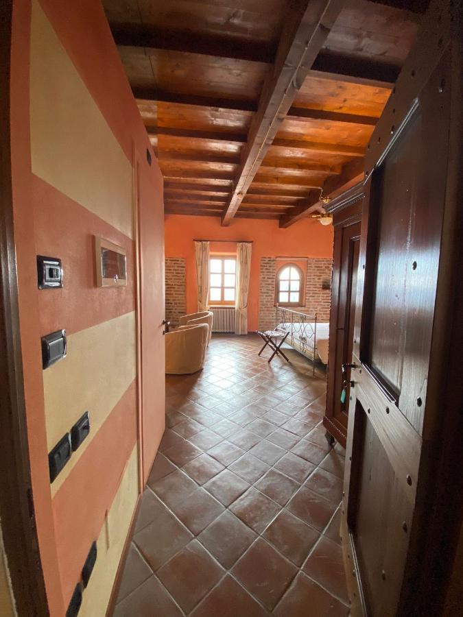 Monticello d'Alba Foresteria Ristorante Conti Roero المظهر الخارجي الصورة