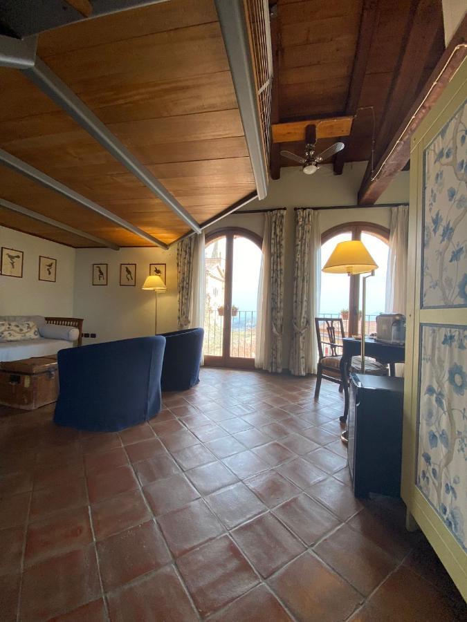 Monticello d'Alba Foresteria Ristorante Conti Roero المظهر الخارجي الصورة