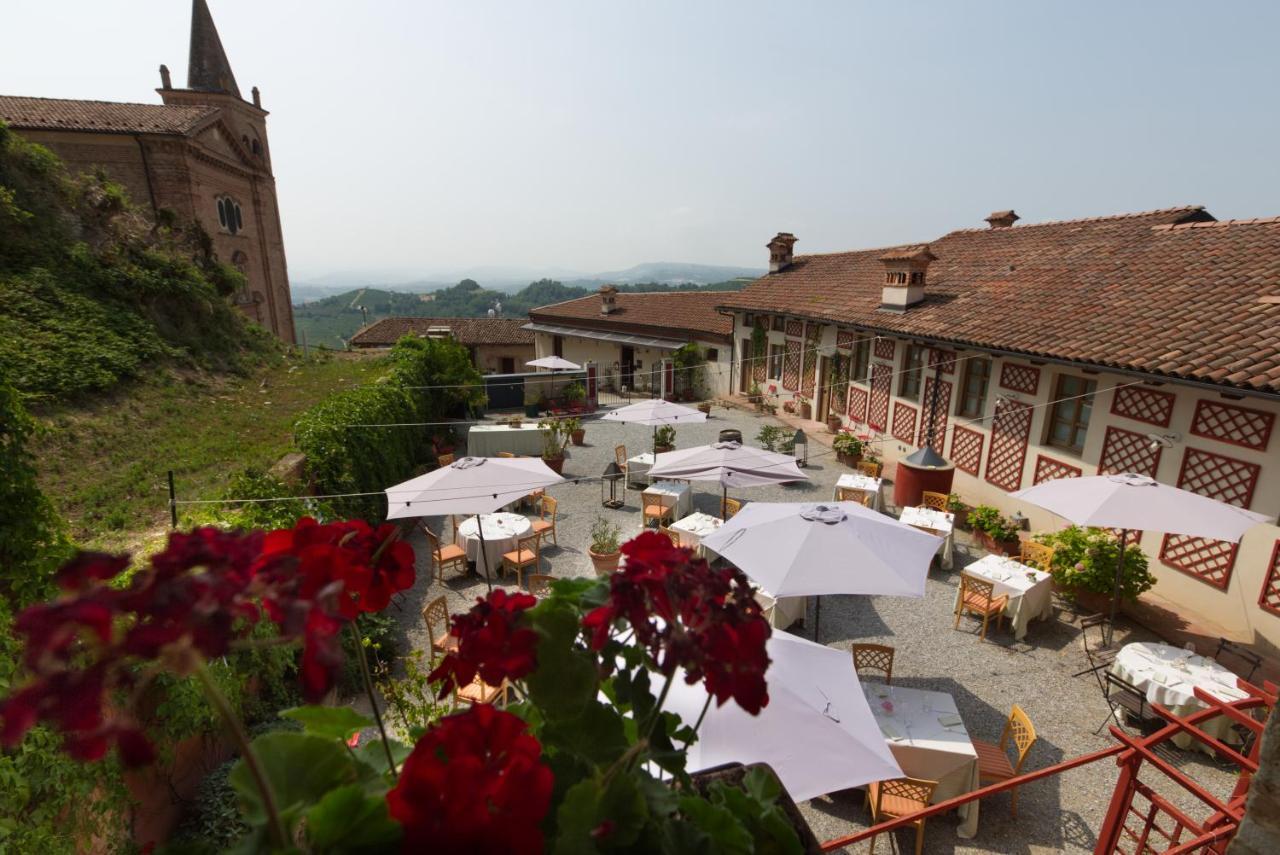 Monticello d'Alba Foresteria Ristorante Conti Roero المظهر الخارجي الصورة