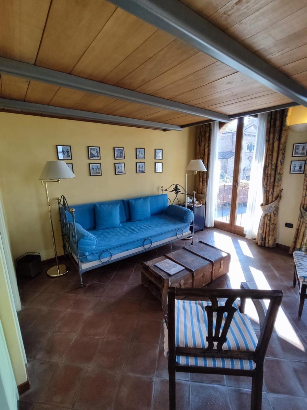 Monticello d'Alba Foresteria Ristorante Conti Roero الغرفة الصورة
